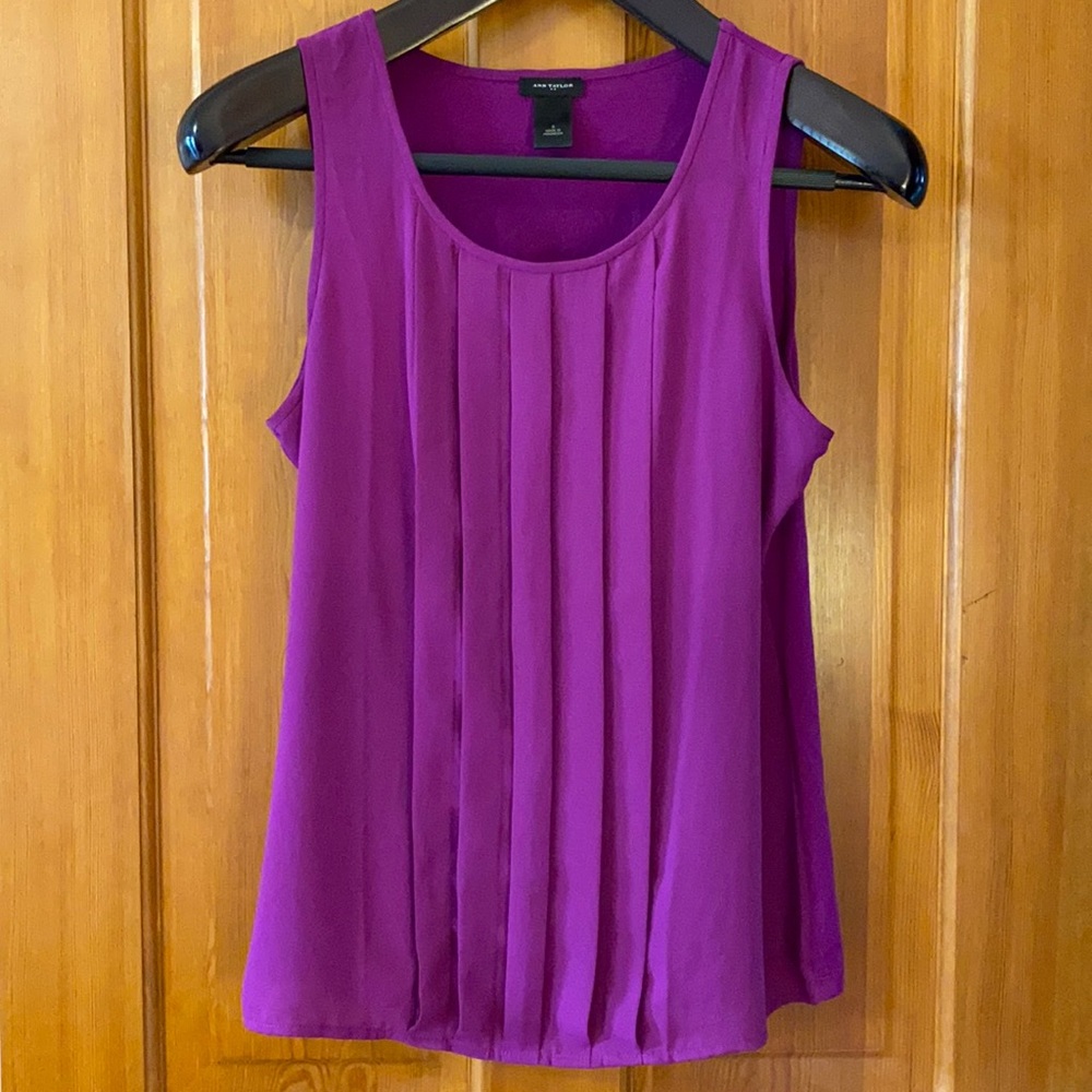Ann Taylor sleeveless blouse